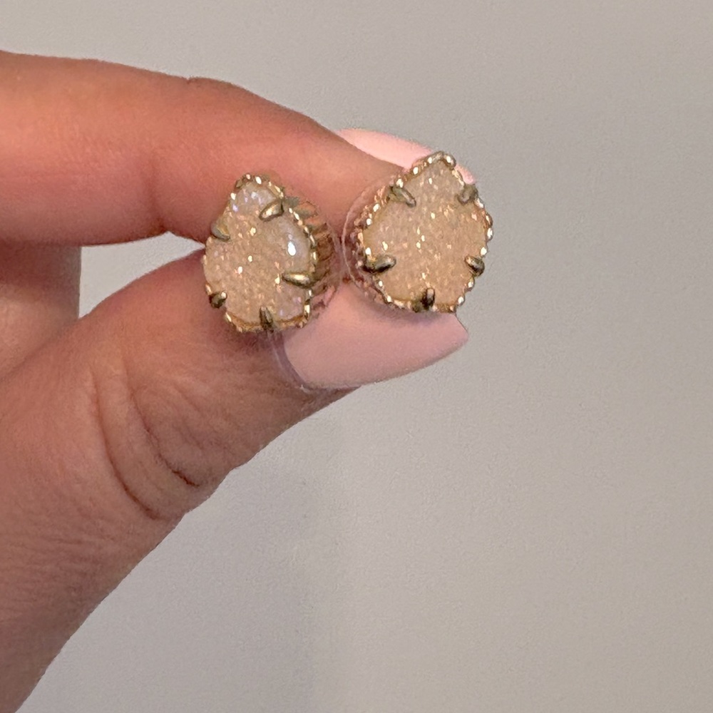 Kendra Scott druzy earrings. Studs.